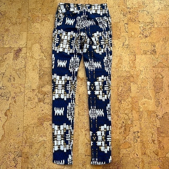 SATVA Leggings - Picture 7 of 10